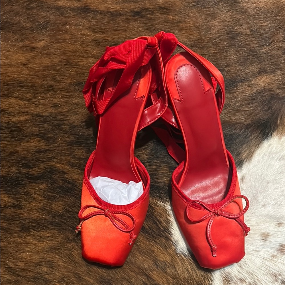 Red ballerina heels